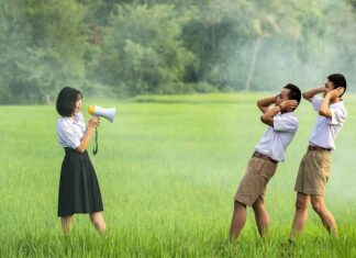 W jakim hałasie można pracować?