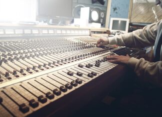 Czy tłumik osłabia strzał?