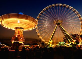 Dlaczego w słuchawkach słychać szum?